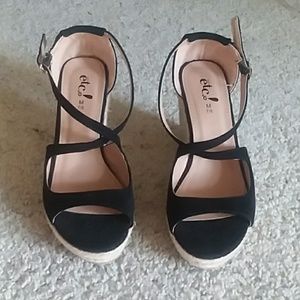 Black Rue 21 Wedges